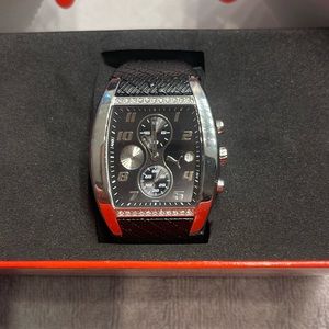 Never worn, new in box.Puma watch with box.